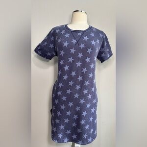 Kensie Star Print Sweatshirt Dress with Pockets – Size Small